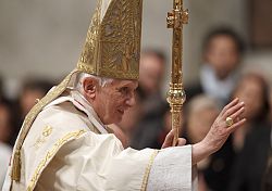 Pope's New Year, Christmas messages online