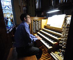 Organ festival opens