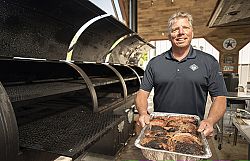 Texas Catholic shares his blessings by preparing community meals