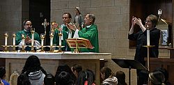 Bishop Solis celebrates Catholics Can Mass