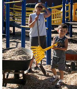 Kohl's staff helps Saint Olaf prepare playground
