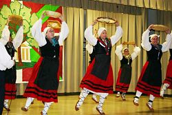 Basque Dinner shares traditions of food, dance and music