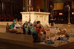Presentan al Nio Dios en la Catedral de la Magdalena