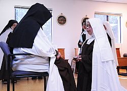 Carmelite nun takes temporary vows