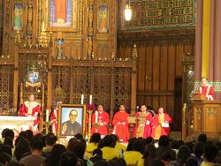Diócesis se reúne para dar gracias por la Beatificación de Monseor Romero