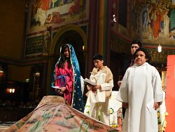 El Obispo Solis celebra con la comunidad a Nuestra Seora de  Guadalupe