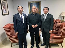 Filipino LDS Elders Meet with Bishop Solis 