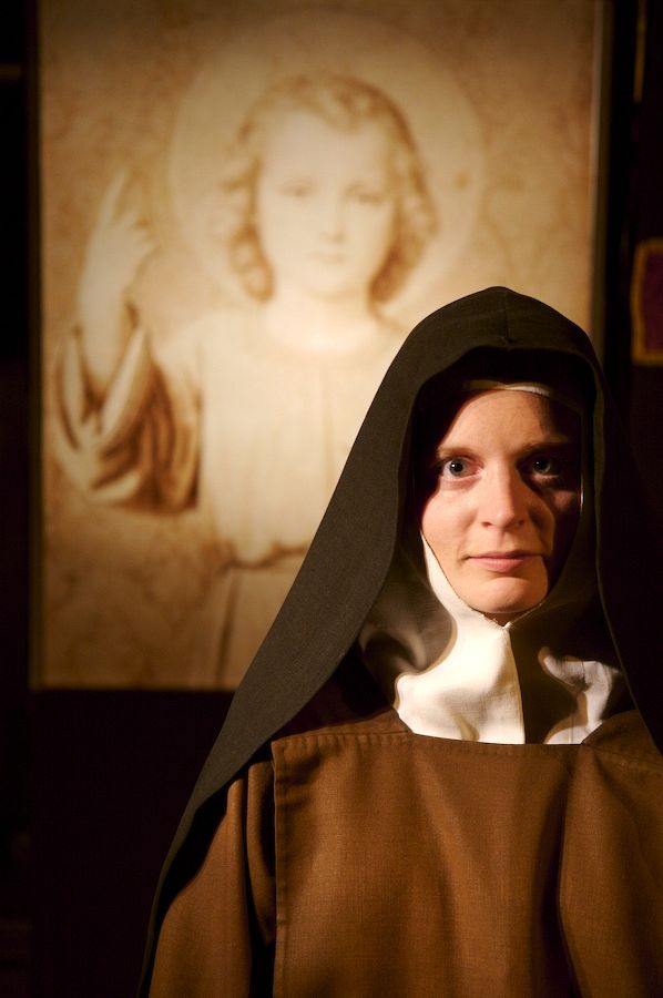 Actress brings St. Thérèse of Liseaux to the stage - Intermountain Catholic